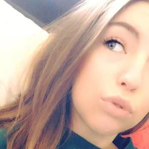 Meet your Posher, Elisa